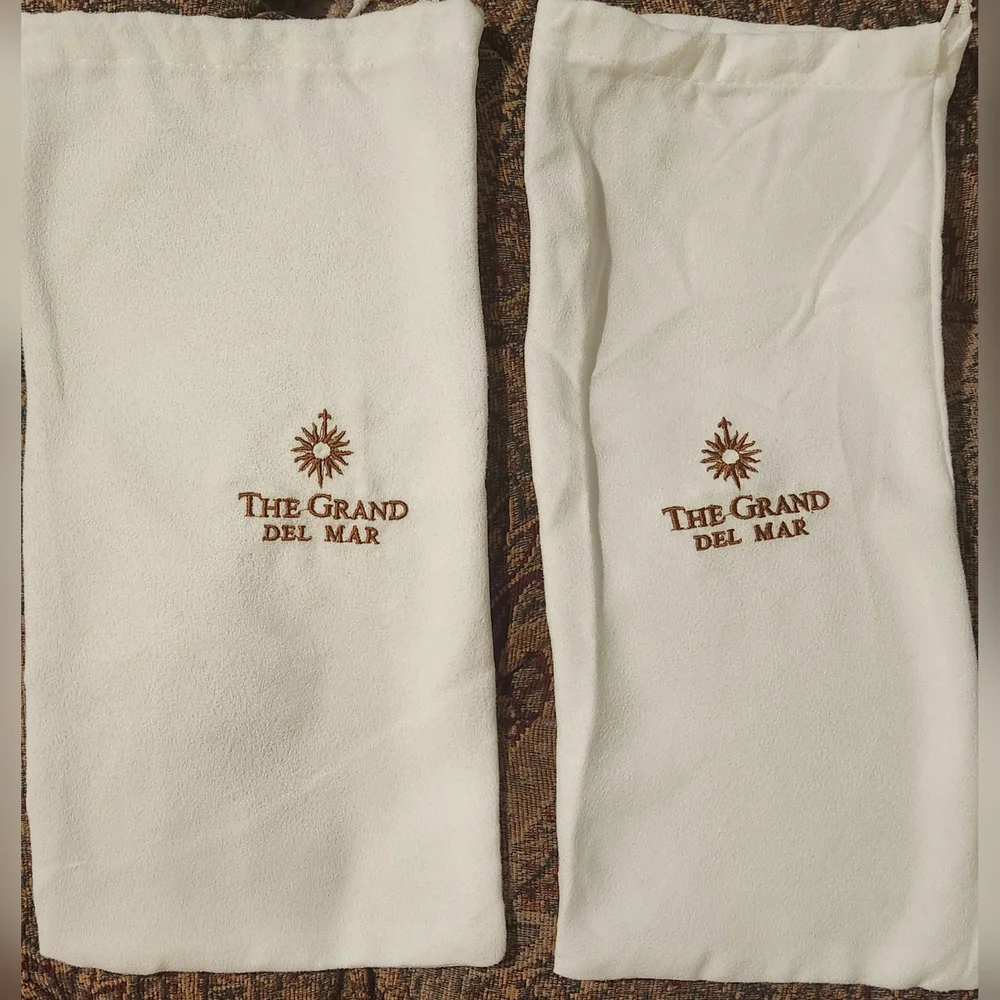 The Grand Del Mar White Set Of 2 Dustbags